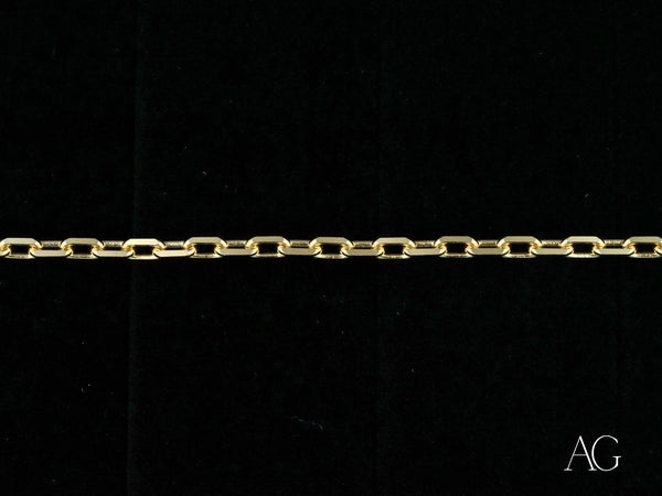 Slender 18k solid gold bracelet with diamond-cut link chain