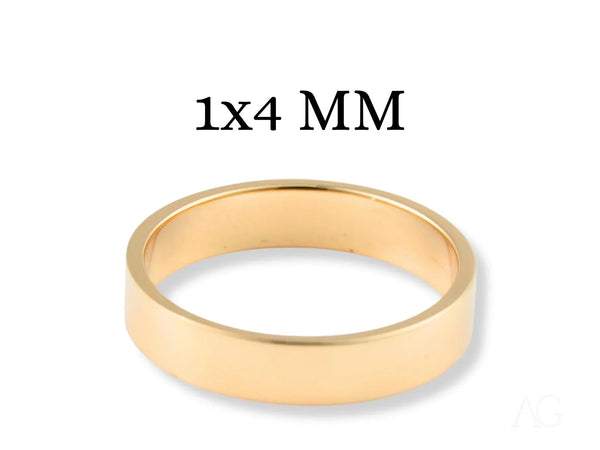 18k yellow gold Essence Linea 4mm ring with polished finish