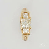 18k gold ring with 0.98ct princess-cut diamonds and accents