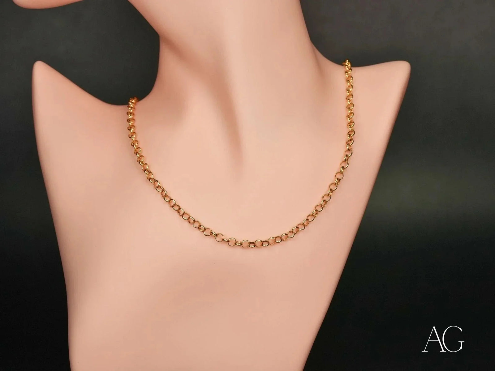 18K solid gold rolo chain necklace on mannequin, 4mm bold links