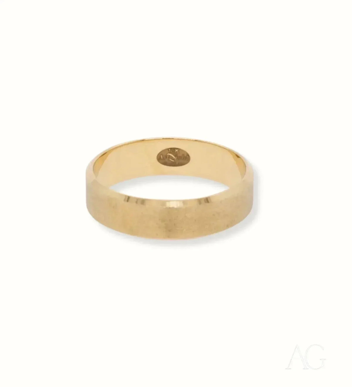 18k solid gold wedding band with domed inner surface