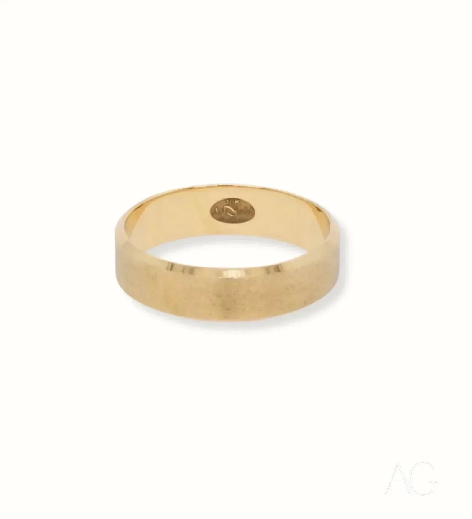 18k solid gold wedding band with domed inner surface