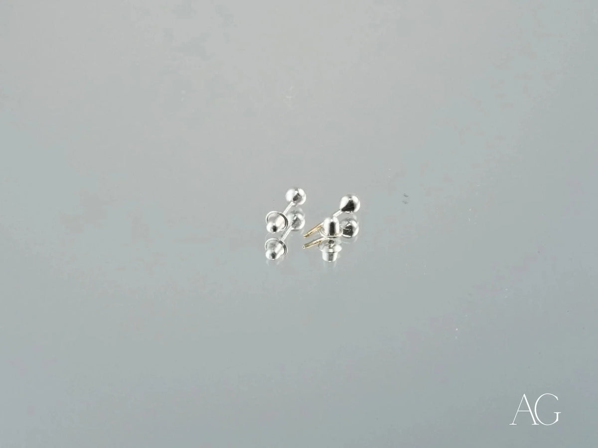 Several certified 18k solid white gold 3mm ball stud earrings