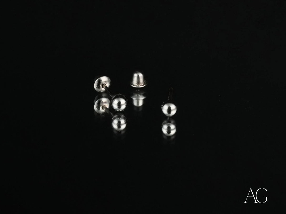 18k white gold 3mm ball stud earrings with screw-back closures