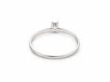 18K white gold diamond solitaire ring, front view of the round diamond in its prong setting