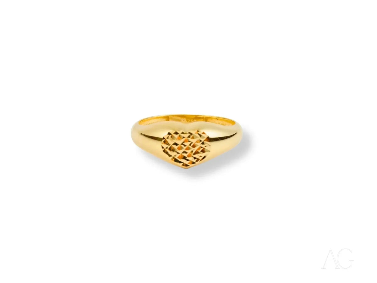 Polished 18k yellow gold heart ring with textured diamond cut top