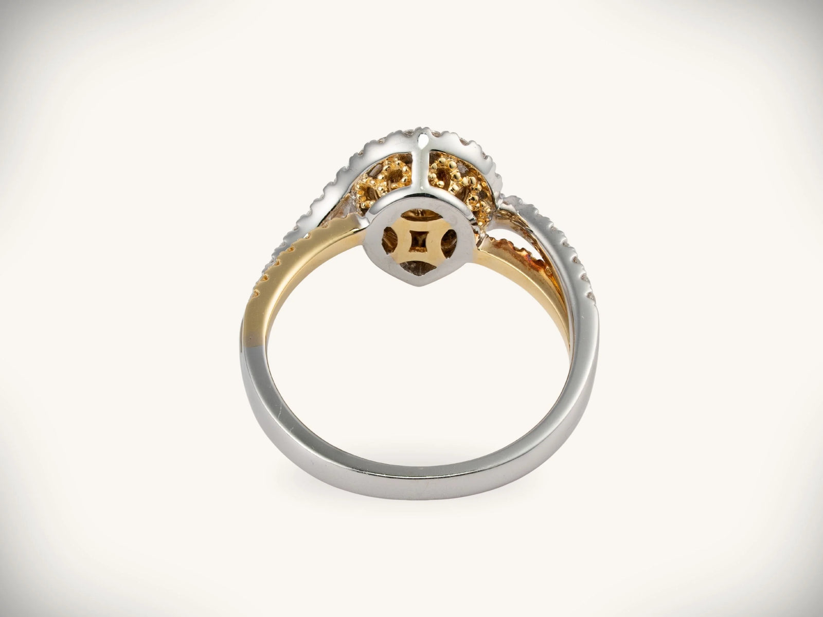 18K yellow & white gold diamond halo ring with 0.69ctw yellow diamond