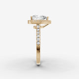 Cathedrale heart diamond setting in gold, angled view