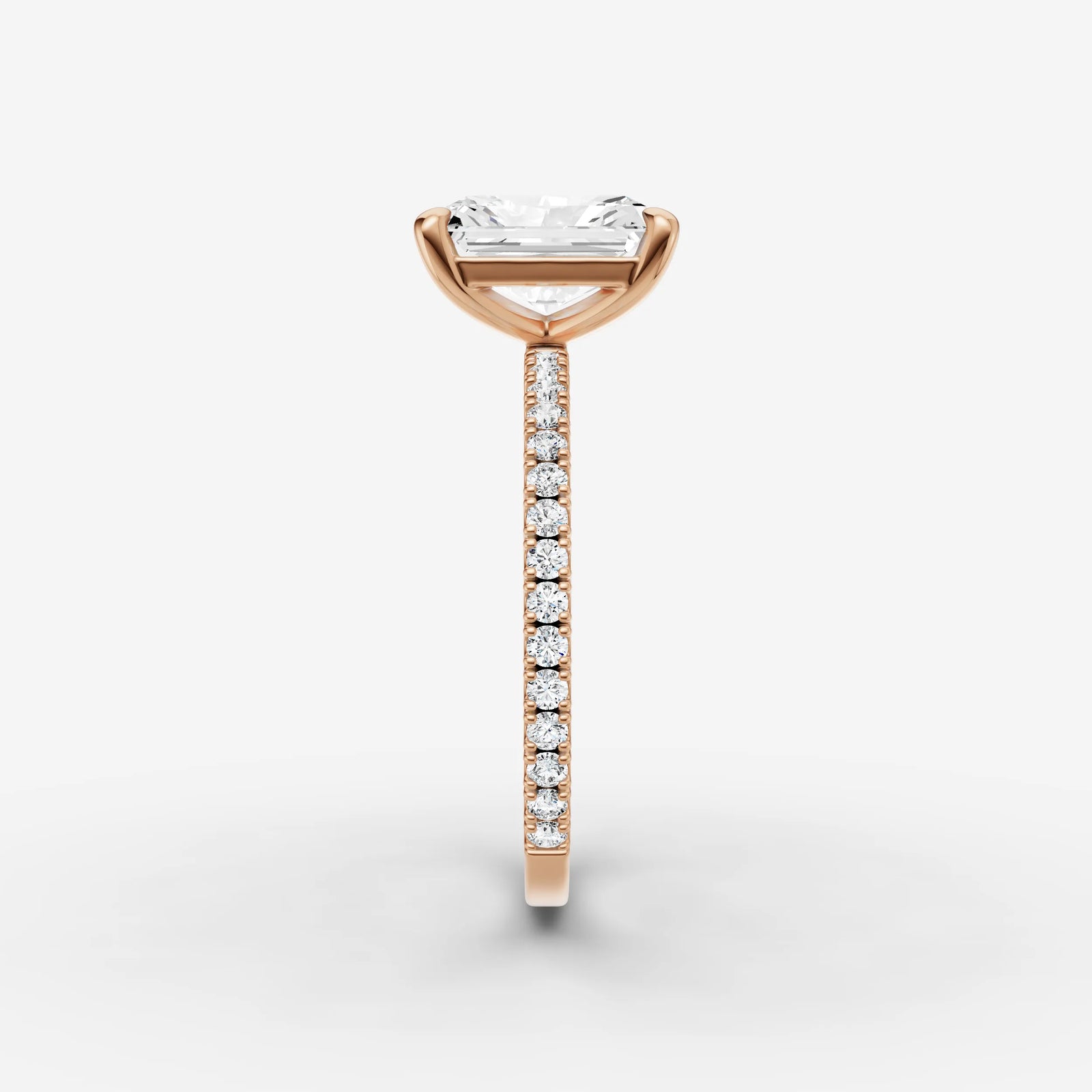 Etoile radiant diamond setting in gold, view 11