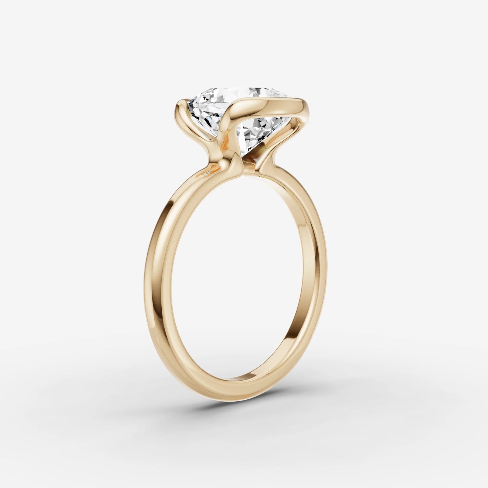 Demi cushion diamond setting in gold, detail view