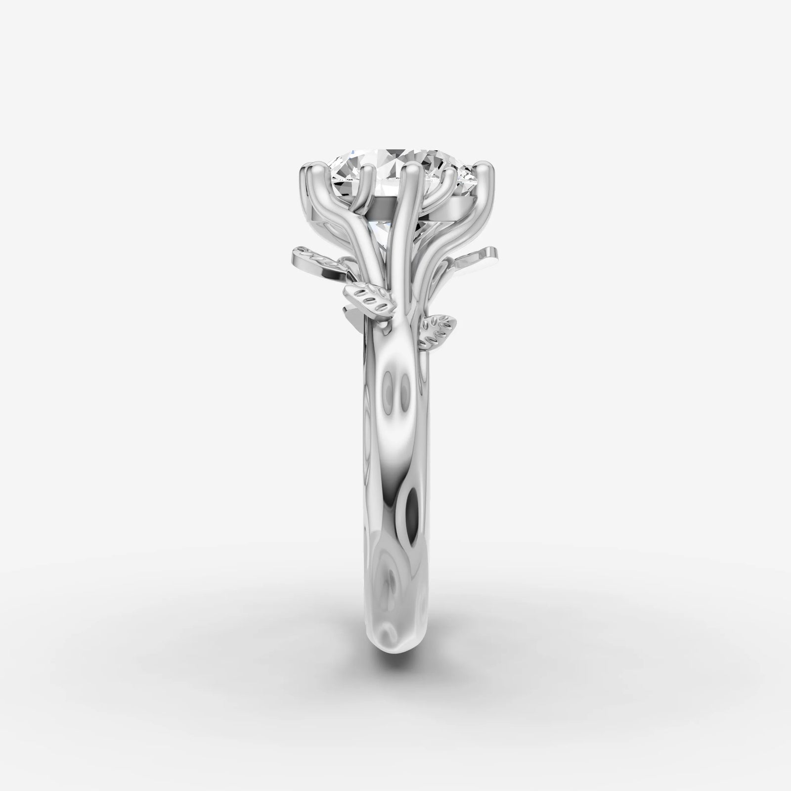 Fleur round diamond setting in gold, view 17