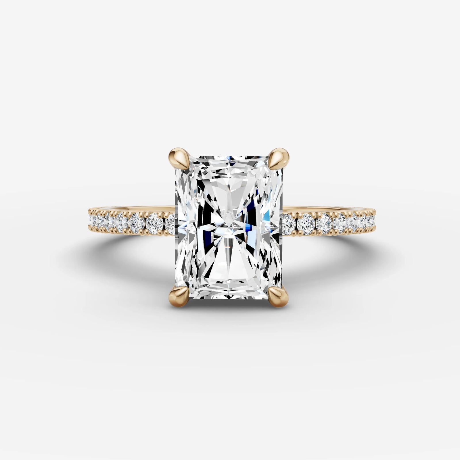 Etoile radiant diamond setting in gold, front view