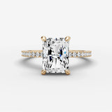Etoile radiant diamond setting in gold, front view
