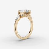 Fleur oval diamond setting in gold, detail view