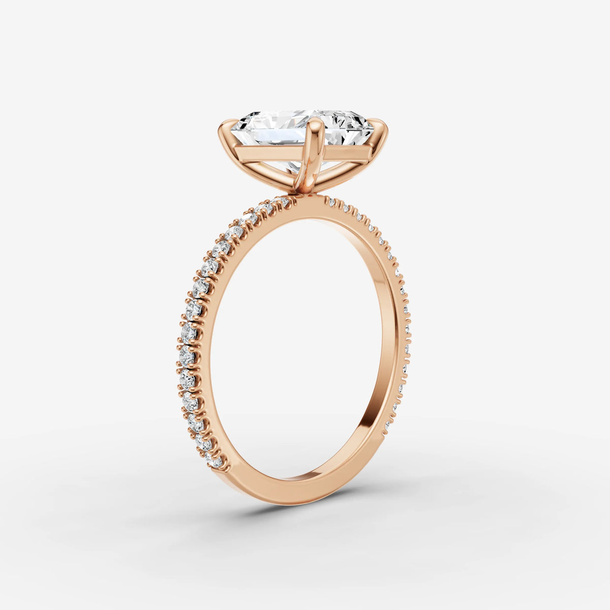 Etoile radiant diamond setting in gold, view 10