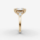 Fleur oval diamond setting in gold, angled view