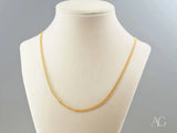 Delicate 18K gold chain necklace with subtle shine in art gold jewelry