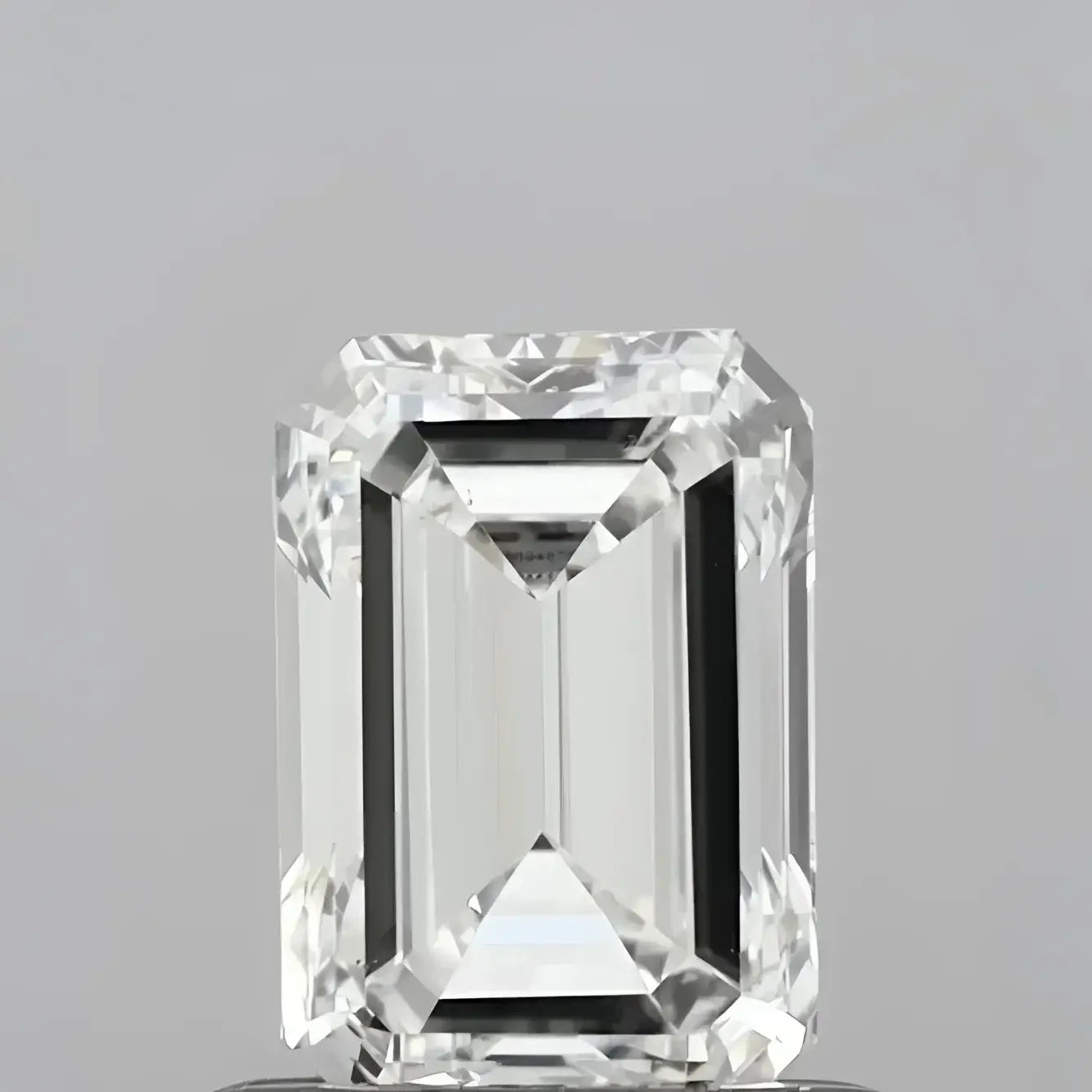 Brilliant emerald-cut diamond in 18k gold jewelry with radiant sparkle
