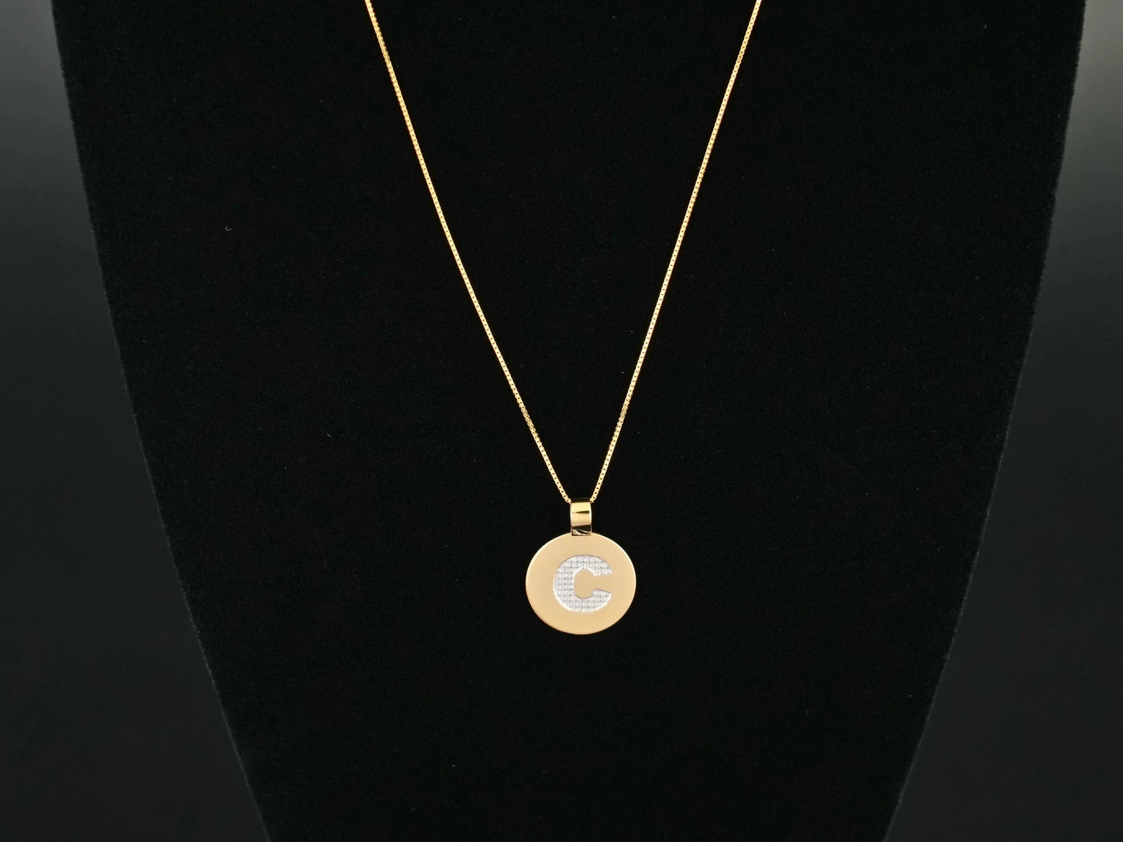 Celestia initial disc personalized necklace in 18k gold with C pendant