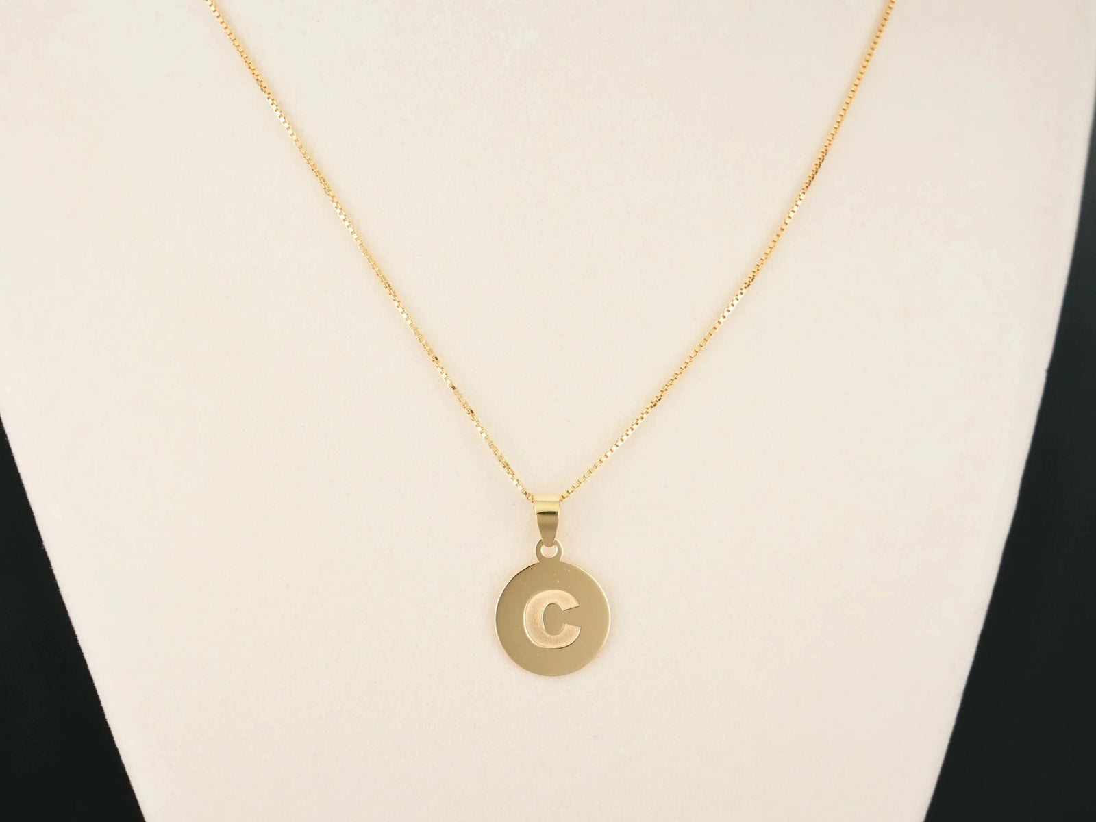 Personalized gold initial C disc pendant necklace Celestia