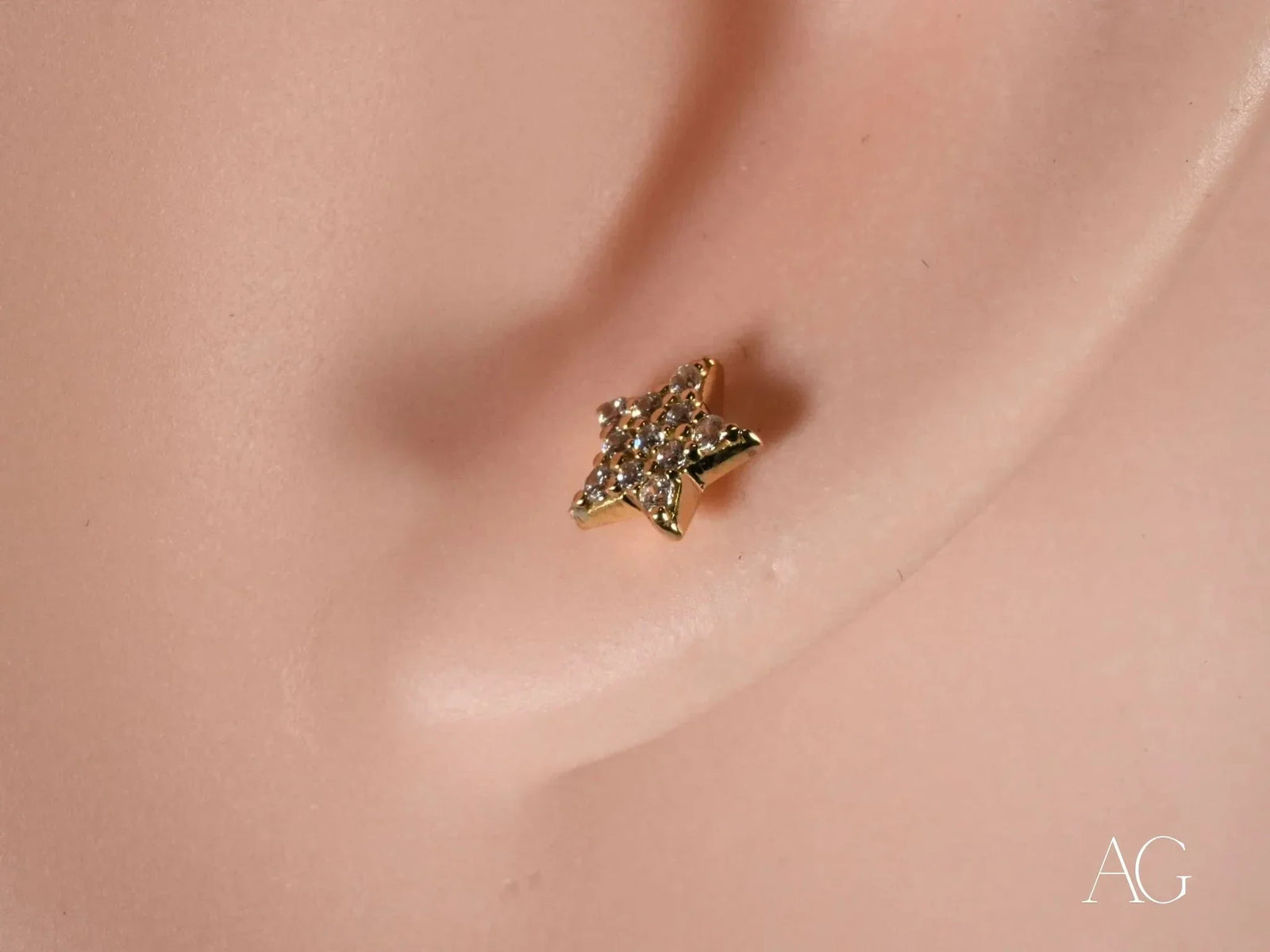 Certified 18k solid gold star earrings with CZ pavé gemstones