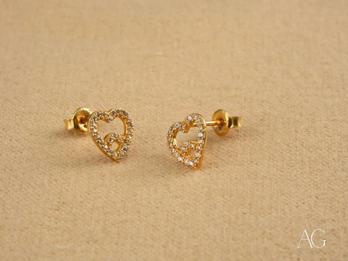 Double Love 18k gold CZ heart stud earrings with sparkling stones