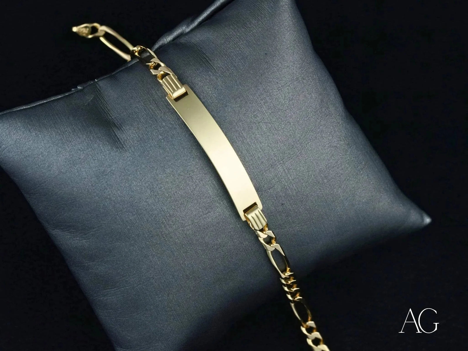 18k solid gold Figaro chain ID bracelet with polished rectangular plate