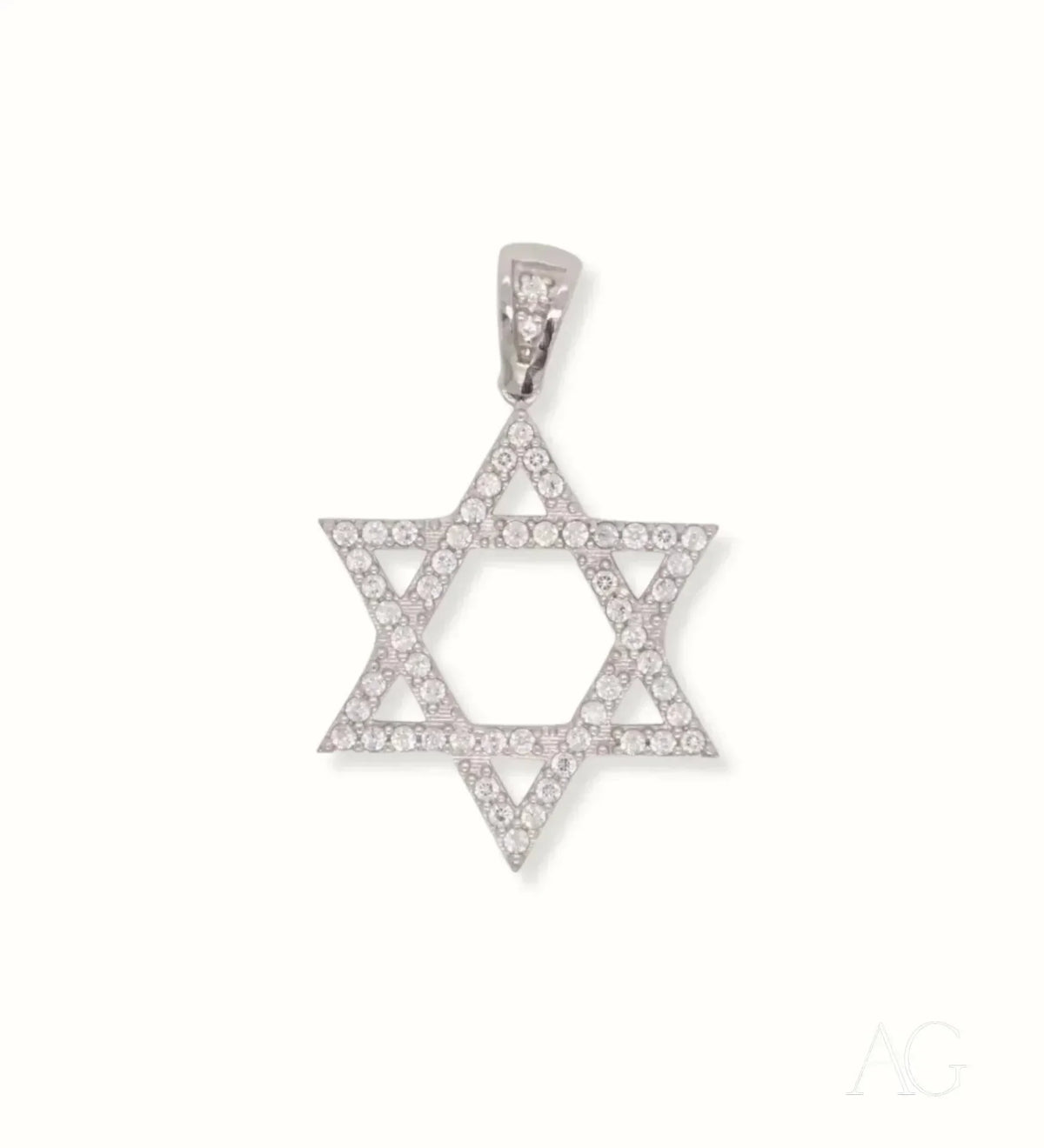Elegant 18k white gold Star of David pendant with diamond-studded CZ