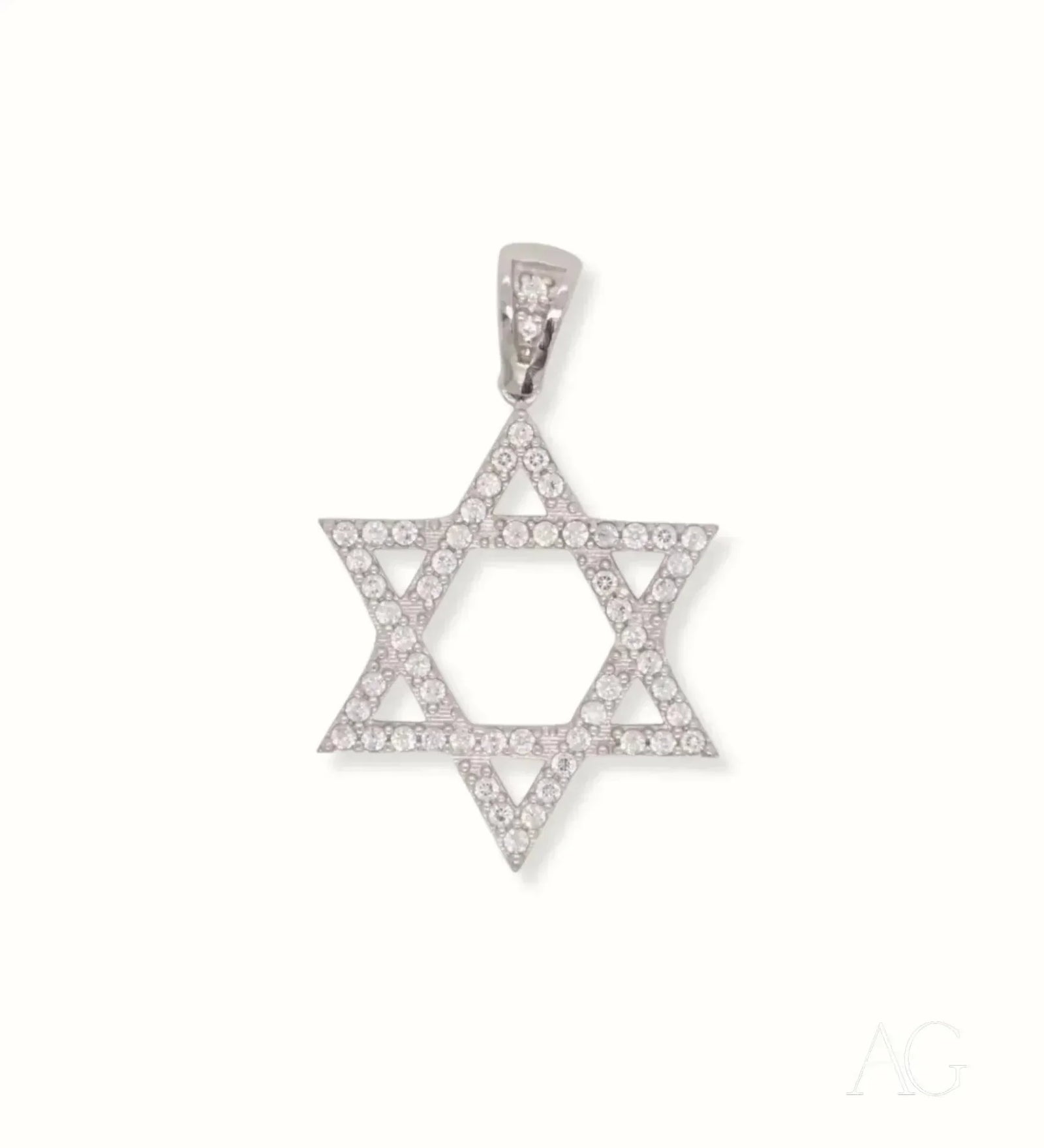 Elegant 18k white gold Star of David pendant with diamond-studded CZ