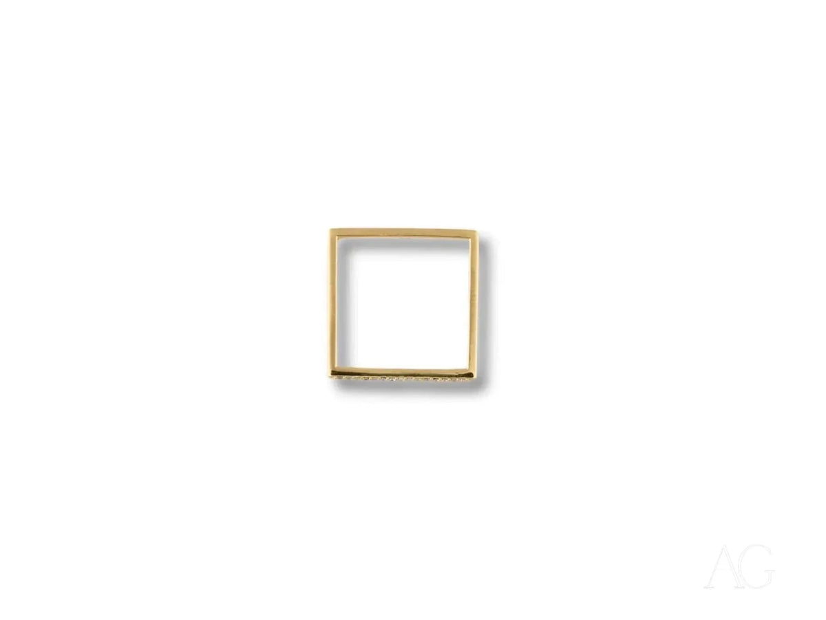 Elegant 18k yellow gold square shape ring with cubic zirconia