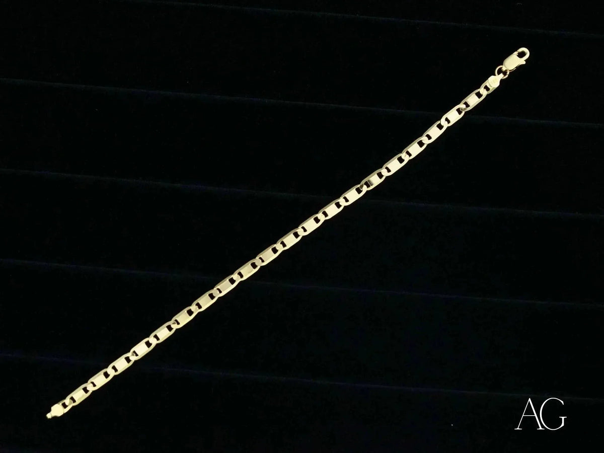 Elegant solid 18k gold piastrine link bracelet with rectangular chain