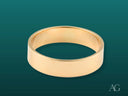Polished 18k yellow gold Essence Linea 5mm band ring