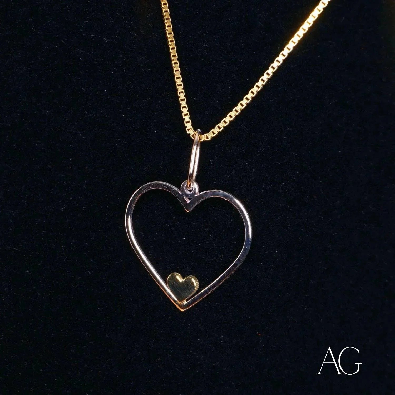 Eternal love pendant with elegant heart design and gold chain