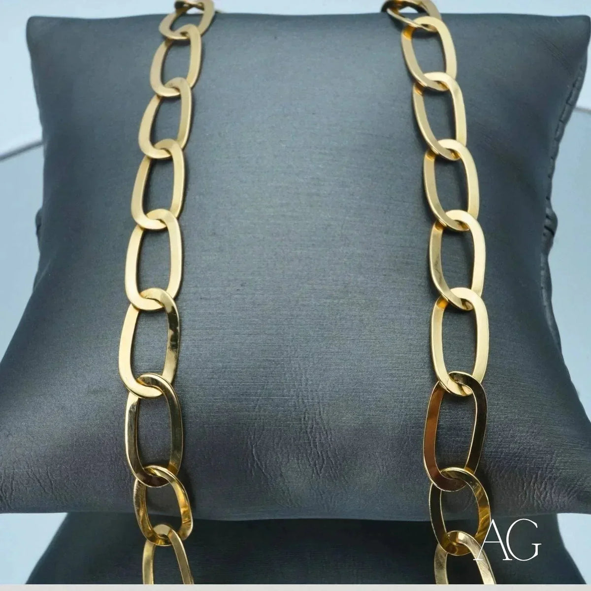Exquisite Art Gold 18k elongated oval link chain necklace
