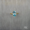 Exquisite blue topaz art gold jewelry ring in yellow gold