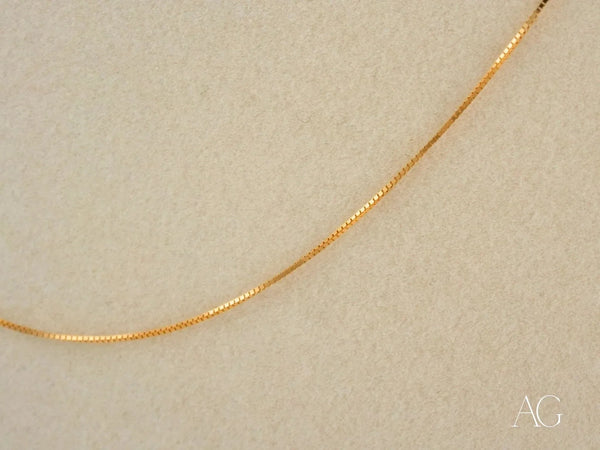Delicate 18k solid gold box chain necklace in art gold jewelry