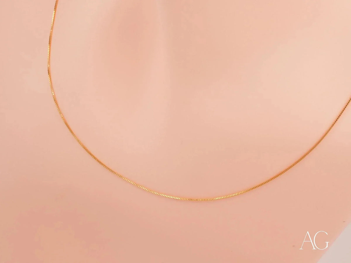 Delicate 18k solid gold box chain necklace in art gold jewelry