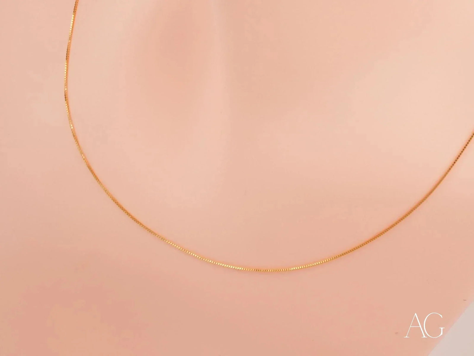Delicate 18k solid gold box chain necklace in art gold jewelry
