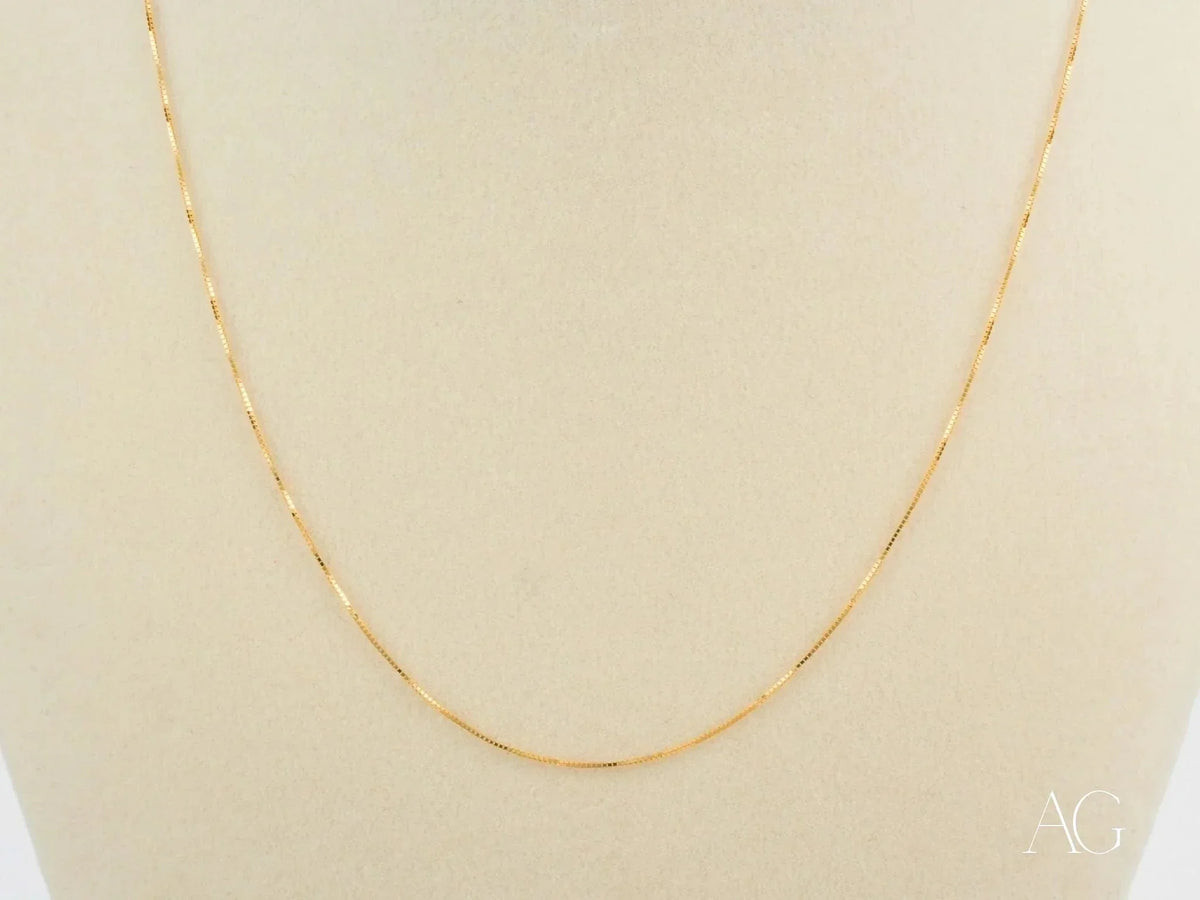 Delicate 18k solid gold box chain necklace in art gold jewelry style