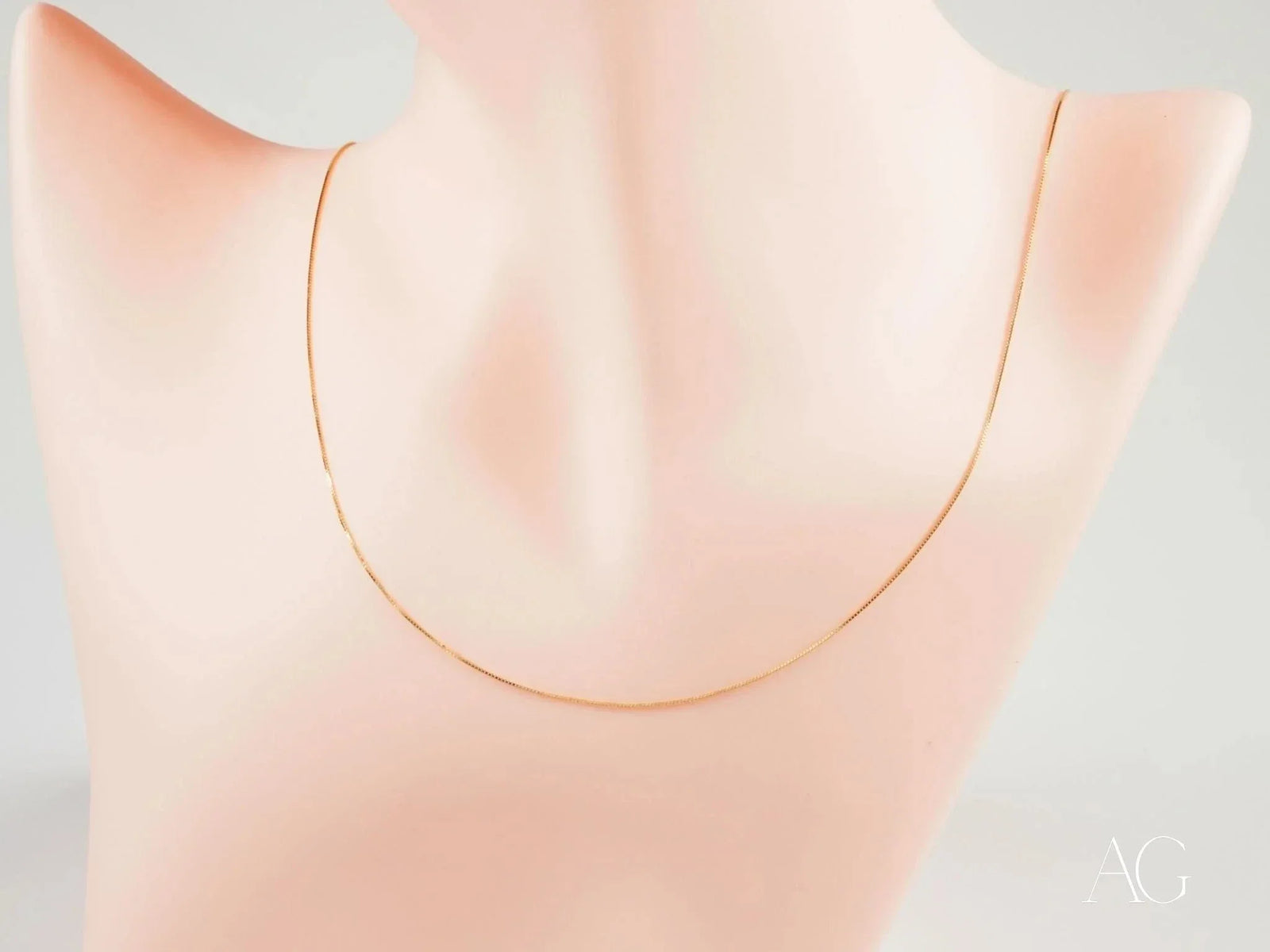 18k solid gold box chain necklace in delicate rose gold