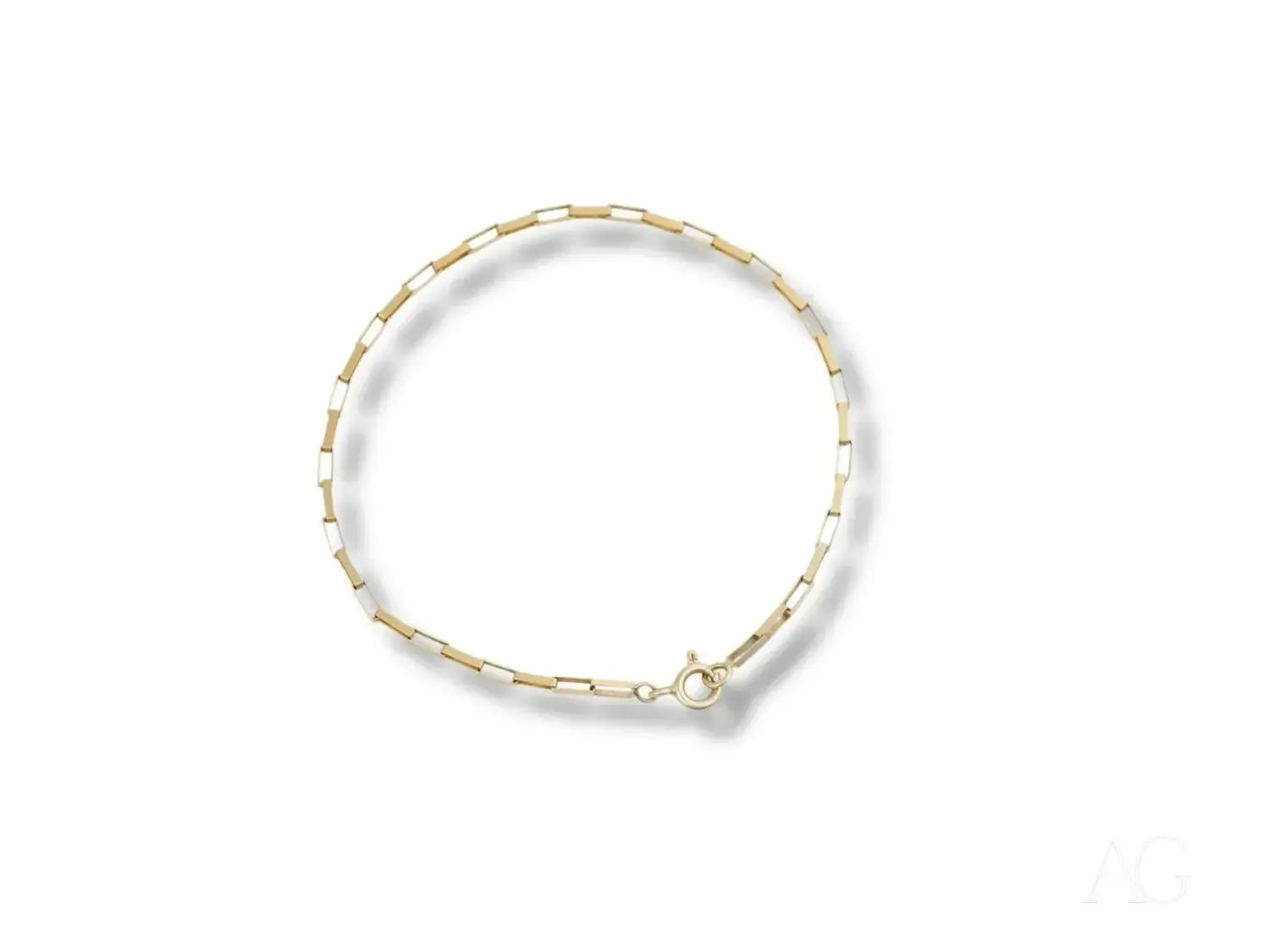 Timeless elegance: solid 18k gold brick link bracelet