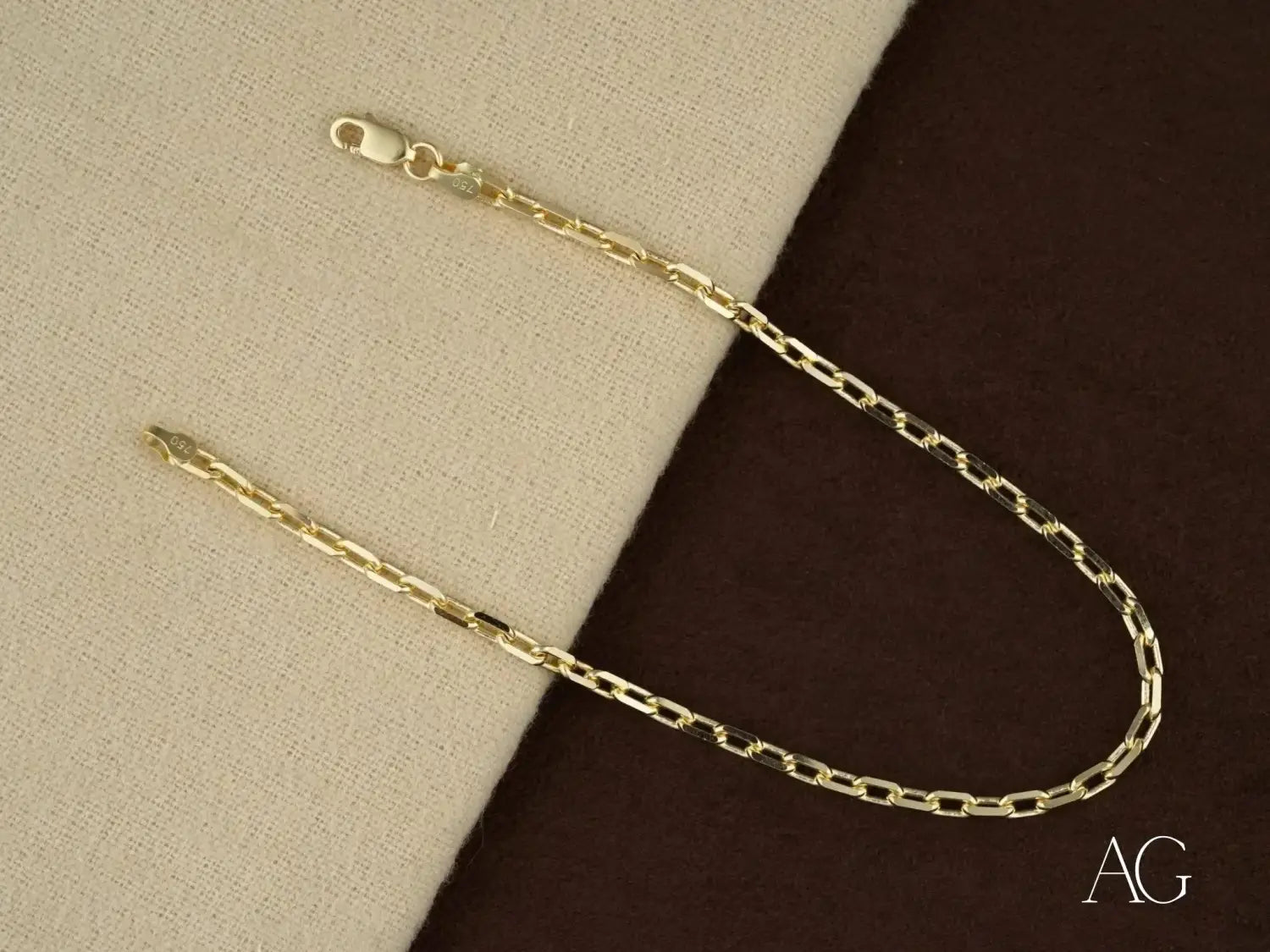 Timeless elegance of 14k yellow gold figaro chain bracelet