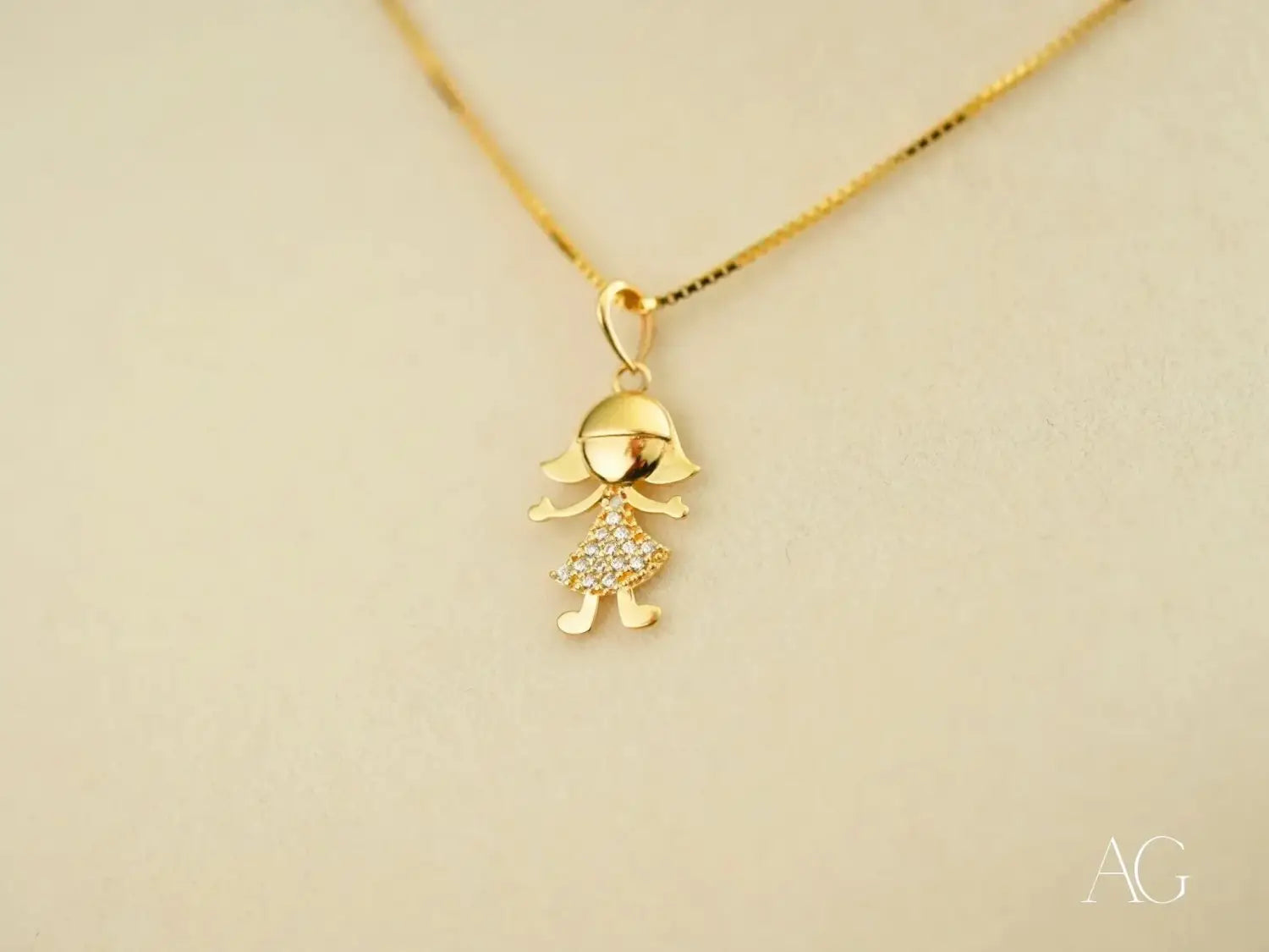 Top 10 Must See 18k Gold Fine Jewelry Pieces.
