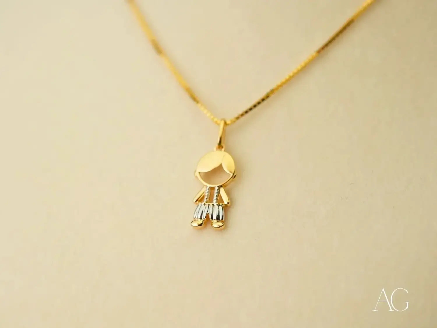Massachusetts art gold jewelry: child pendant necklace