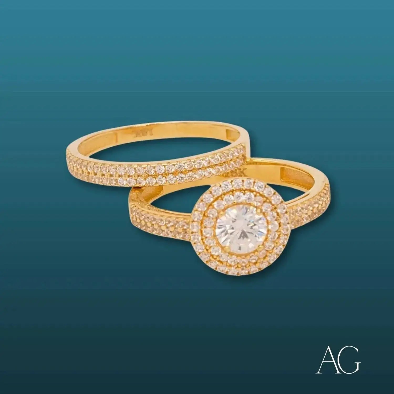 Elegant 18k gold engagement ring with cz sparkle