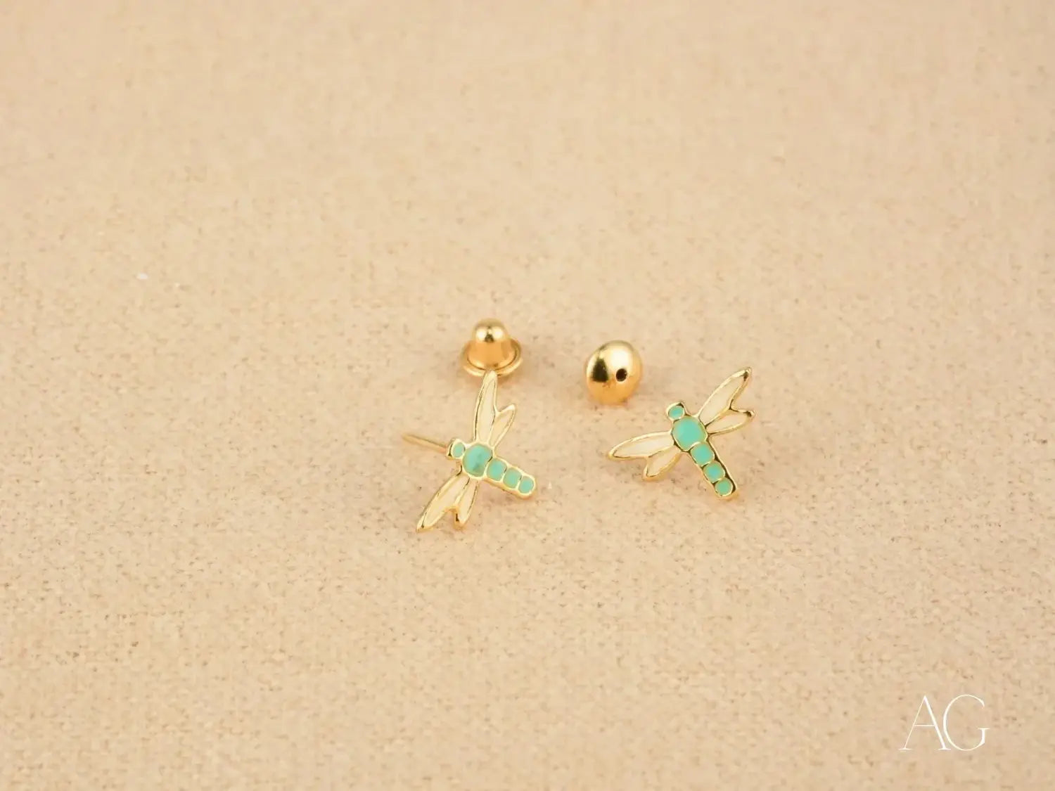 Dragonfly Earrings – Delicate Elegance with Turquoise Accents