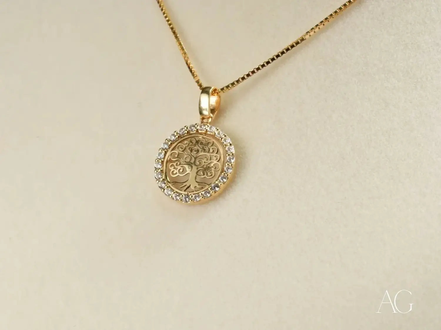 Stunning 18k art gold jewelry Tree of Life pendant with crystal halo