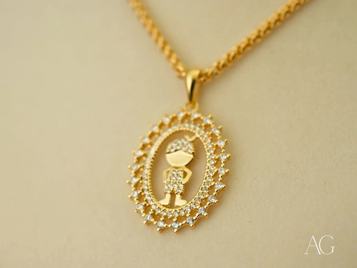 18k Golden Charm Boy Pendant in Art Gold Jewelry with Diamond Outline