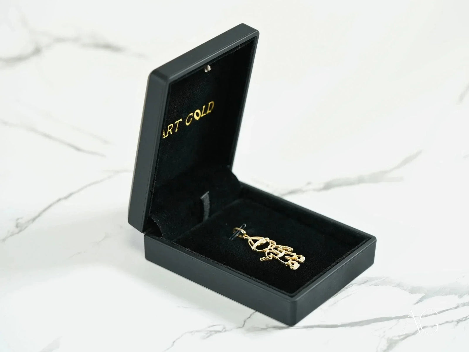 Golden Cherish 18k solid gold teddy bear pendant in black velvet box