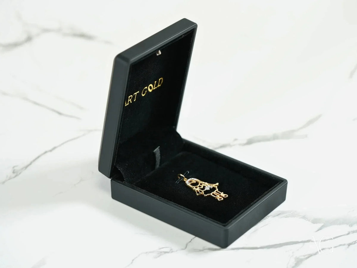 Golden Cherish 18k solid gold boy or girl pendant in black velvet jewelry box